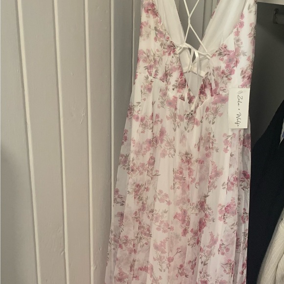 Sasha tulle Maxi summer dress for occasion in white and pink. - Picture 5 of 7